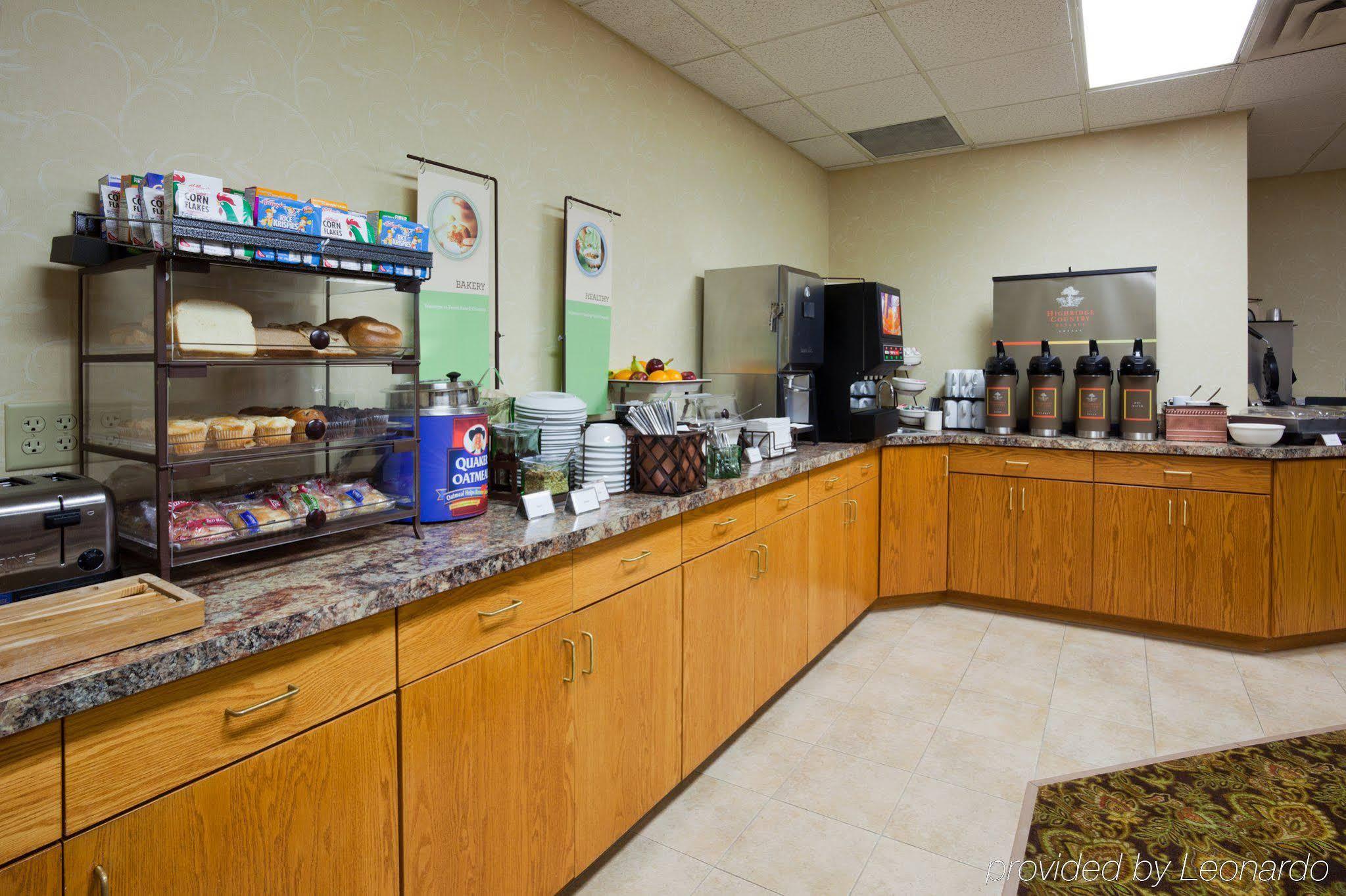 Country Inn & Suites By Radisson, Watertown, Sd Экстерьер фото