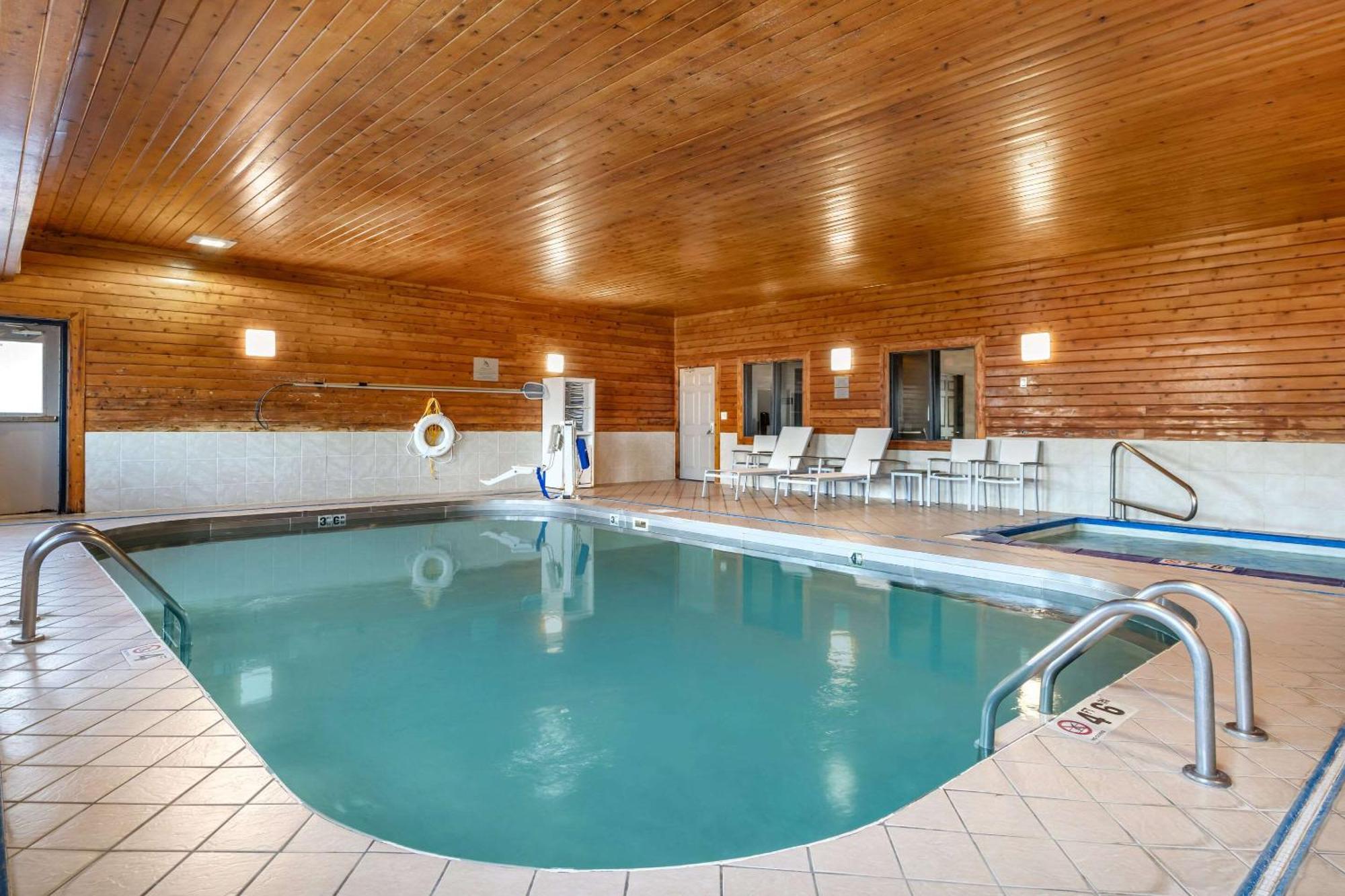 Country Inn & Suites By Radisson, Watertown, Sd Экстерьер фото