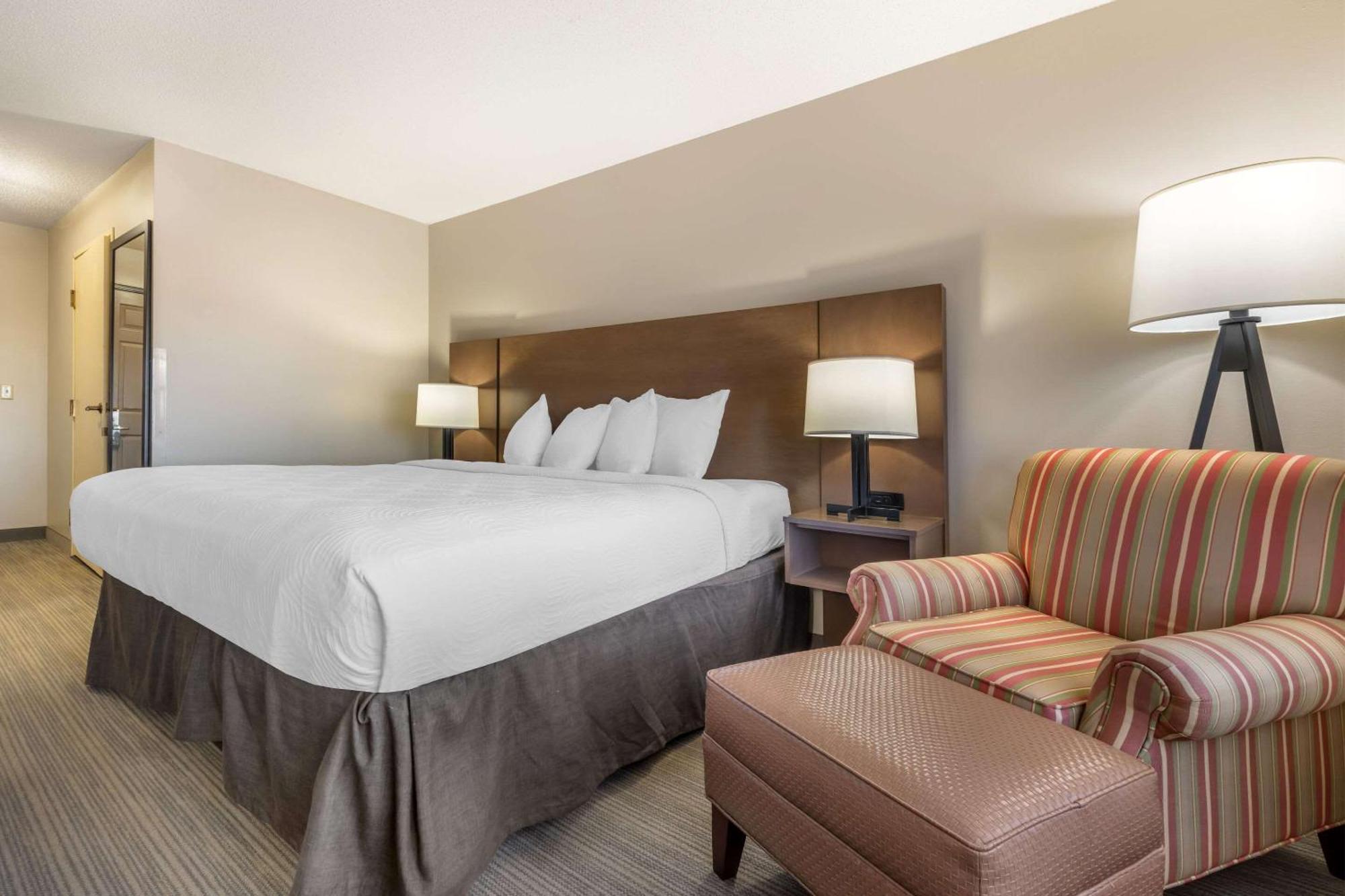 Country Inn & Suites By Radisson, Watertown, Sd Экстерьер фото