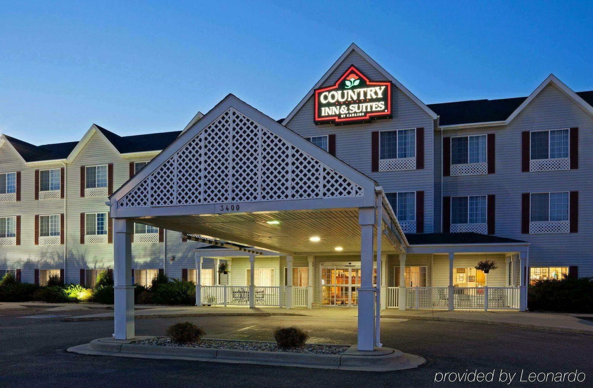 Country Inn & Suites By Radisson, Watertown, Sd Экстерьер фото